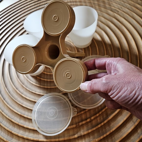 Tupperware Vintage Kitchenware Bundle - Picture 15 of 16